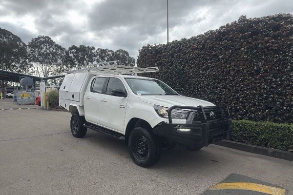 2023 Toyota Hilux SR GUN126R 4X4 image
