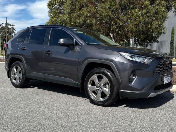 2019 Toyota RAV4 MXAA52R GXL image