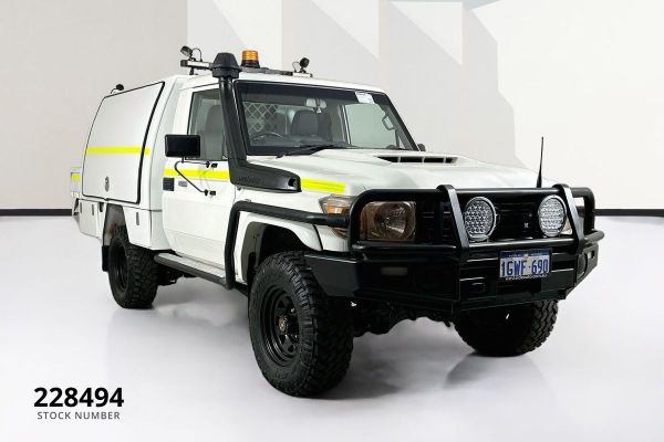 2019 Toyota Landcruiser VDJ79R Workmate image