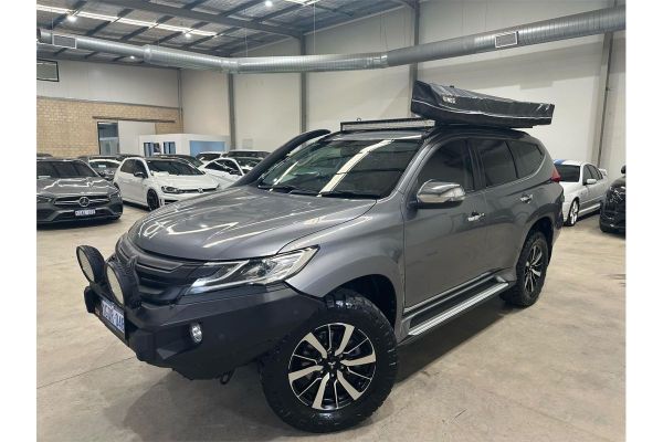 2018 Mitsubishi Pajero Sport GLS QE image