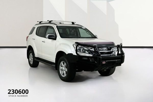 2016 Isuzu MU-X LS-T (4x4) UC MY15.5 image