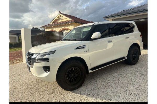 2024 Nissan Patrol Y62 Ti image