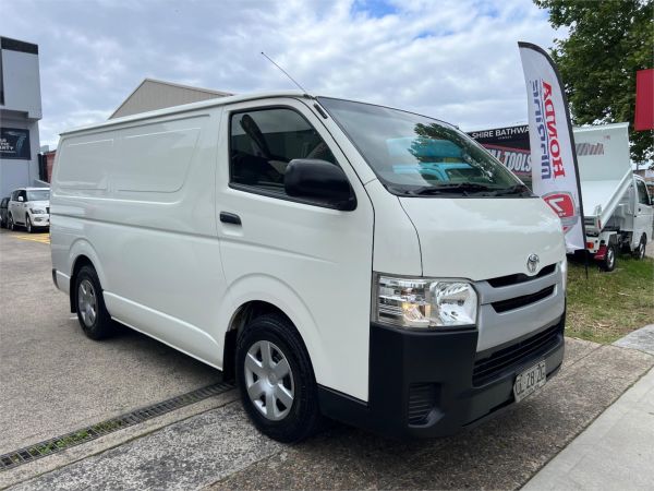 2016 Toyota Hiace Van KDH201R image