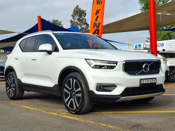 2020 Volvo XC40 XZ MY21 T4 Momentum