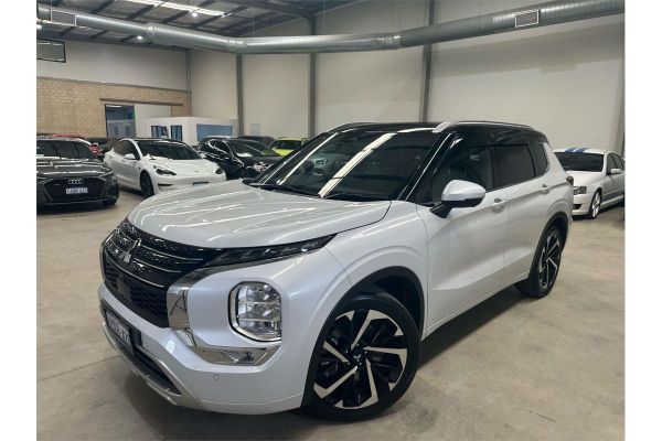 2023 Mitsubishi Outlander ZM Exceed Tourer image