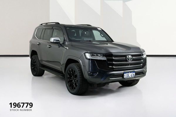 2024 Toyota Landcruiser FJA300R Sahara
