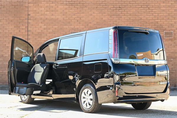 2020 Toyota Noah Wagon ZRR80 Welcab