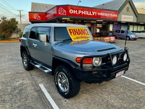 2011 TOYOTA FJ CRUISER 4D WAGON GSJ15R