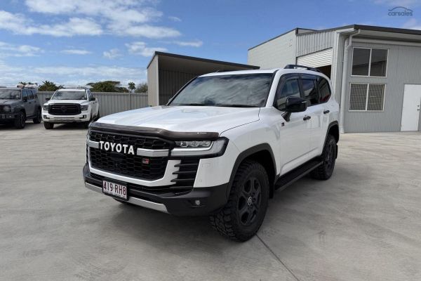 2024 Toyota Landcruiser FJA300R GR Sport