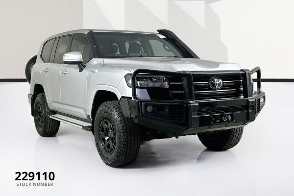 2023 Toyota Landcruiser FJA300R GX
