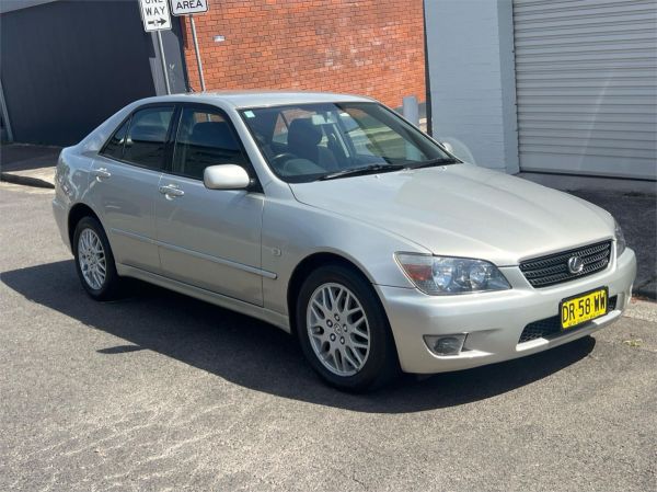 2003 LEXUS IS200 4D SEDAN GXE10R image