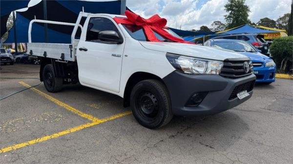 2017 Toyota Hilux Cab Chassis TGN121R Workmate image