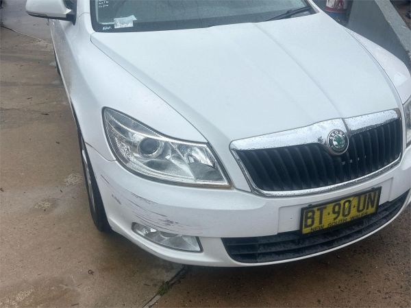 2013 SKODA OCTAVIA 4D WAGON 1Z MY13 118 TSI