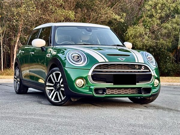 2020 MINI Cooper F55 LCI S 60 Years Edition