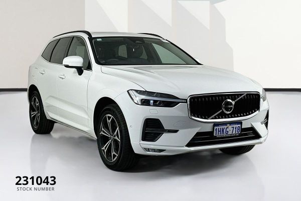 2021 Volvo XC60  B5 Momentum