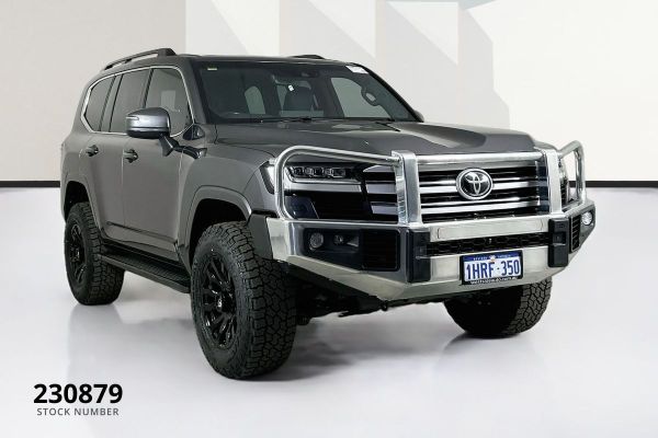 2022 Toyota Landcruiser FJA300R VX image