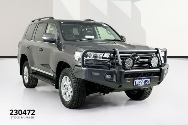 2020 Toyota Landcruiser VDJ200R Sahara