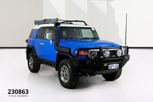 2011 Toyota FJ CRUISER GSJ15R