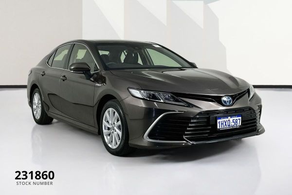 2023 Toyota Camry AXVH70R Ascent