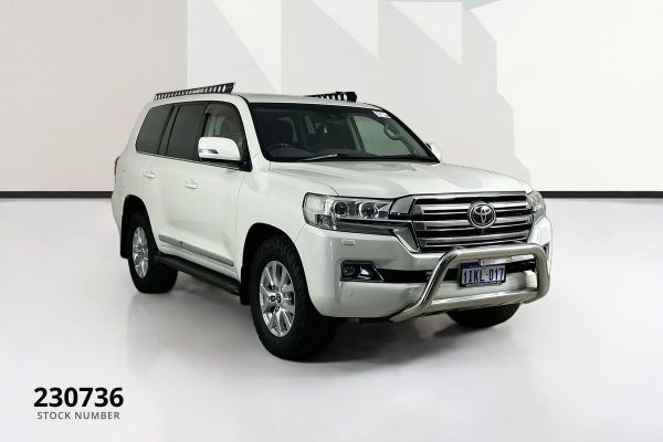 2016 Toyota LANDCRUISER SAHARA (4x4) VDJ200R MY16 image