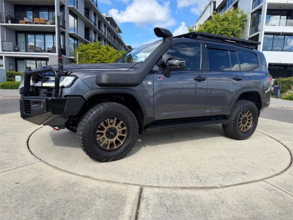 2022 Toyota Landcruiser FJA300R GR Sport