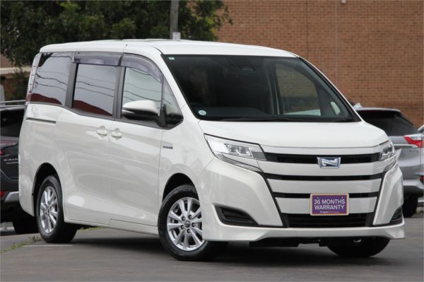 2018 Toyota NOAH Wagon ZWR80G X (HYBRID)