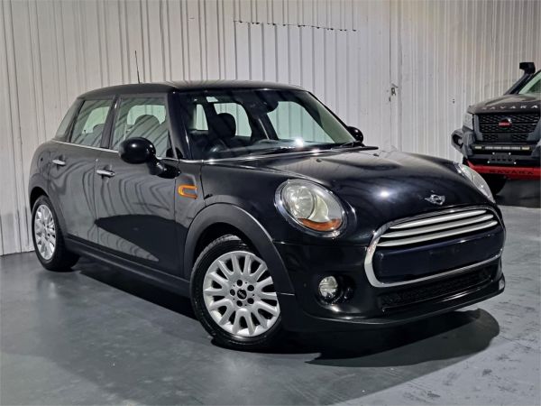 2015 MINI Hatch Hatchback F55 Cooper