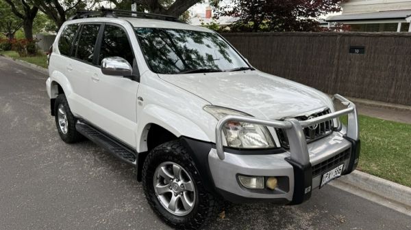2007 Toyota Landcruiser Prado KDJ120R 07 Upgrade VX (4x4) Pearl White 5 Speed Automatic Wagon image