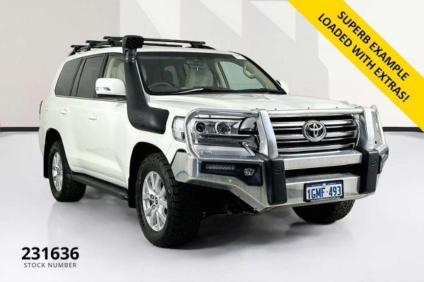 2017 Toyota LANDCRUISER VX (4x4) VDJ200R MY16 image