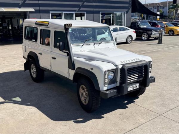2015 Land Rover Defender Wagon 110 15MY