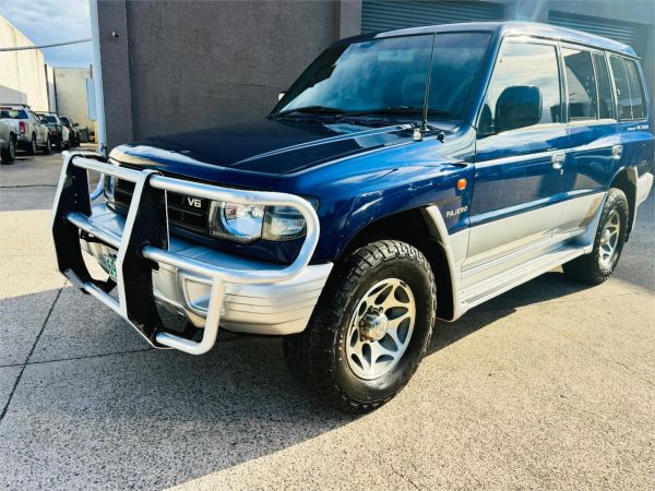 1997 Mitsubishi Pajero Wagon NL GLS