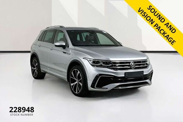 2023 Volkswagen Tiguan MKII R-Line image