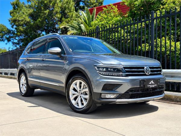 2018 VOLKSWAGEN TIGUAN 4D WAGON 5NA MY18 ALLSPACE 132 TSI COMFORTLINE image
