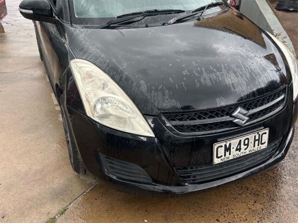 2011 SUZUKI SWIFT 5D HATCHBACK FZ GL
