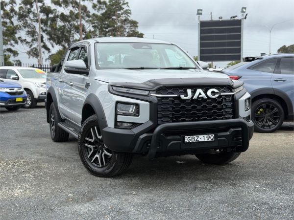 2024 JAC T9  Oasis