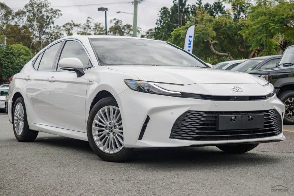 2025 Toyota Camry AXVH80R Ascent image