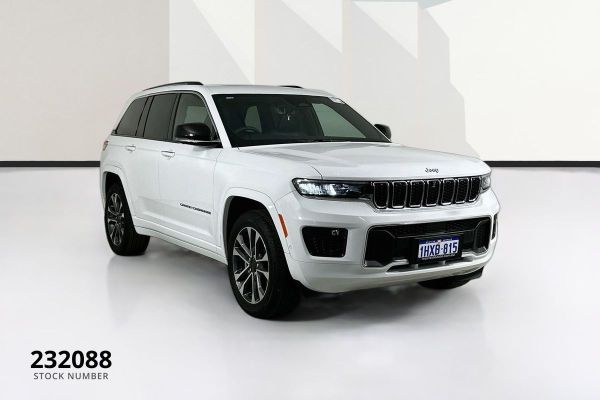 2023 Jeep Grand Cherokee WL Overland image