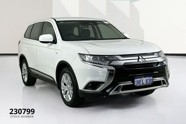 2021 Mitsubishi Outlander ZL ES image