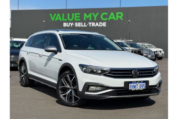 2023 Volkswagen Passat B8 Alltrack Premium image