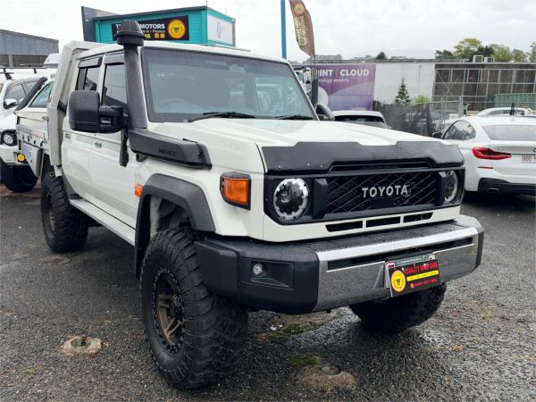 2024 TOYOTA LANDCRUISER 70 SERIES DOUBLE C/CHAS GDJL79R LC79 GXL image