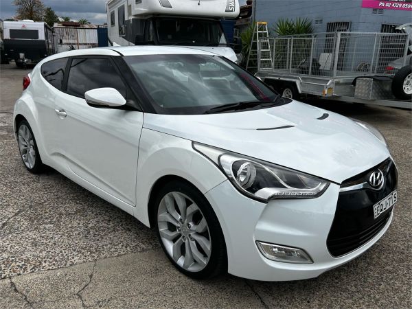 2013 Hyundai Veloster Hatchback FS2