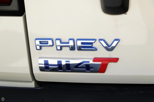 2026 GWM Tank 300 Ultra Hi4-T PHEV Auto 4x4 image