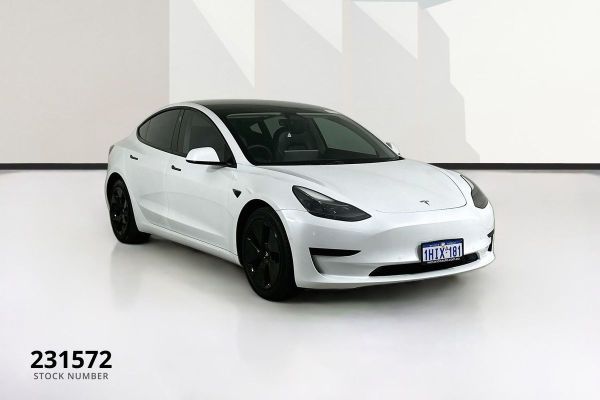 2021 Tesla Model 3  Standard Range Plus image