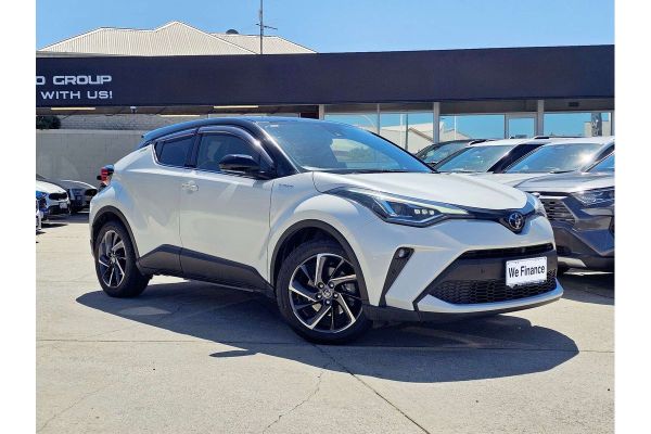 2020 Toyota C-HR NGX10R Koba image
