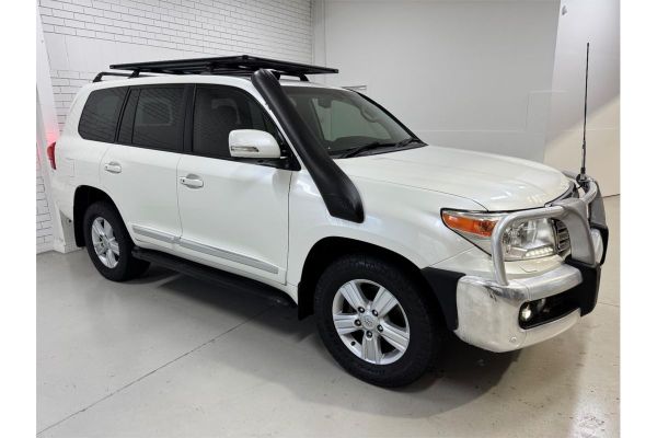 2013 Toyota Landcruiser Sahara VDJ200R image