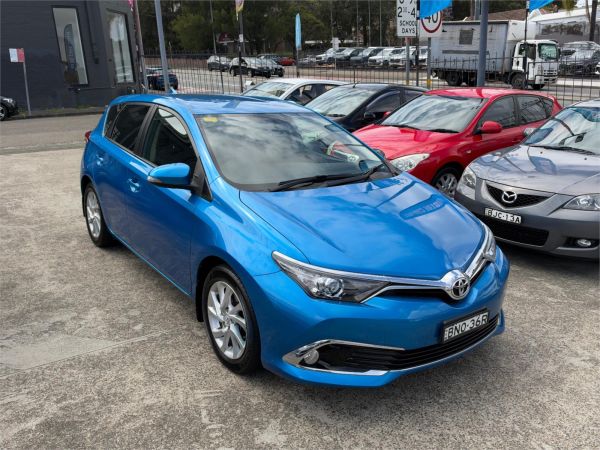 2017 TOYOTA COROLLA 5D HATCHBACK ZRE182R MY17 ASCENT SPORT image