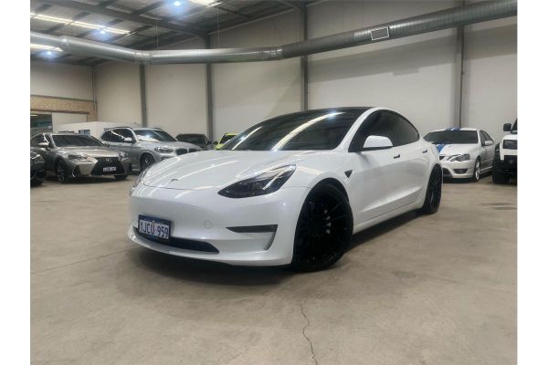 2022 Tesla Model 3  Long Range image