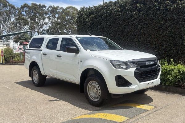 2024 Isuzu D-MAX  SX image