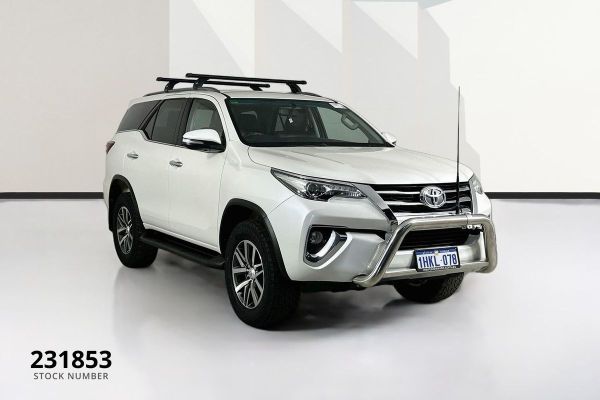 2016 Toyota FORTUNER CRUSADE GUN156R image