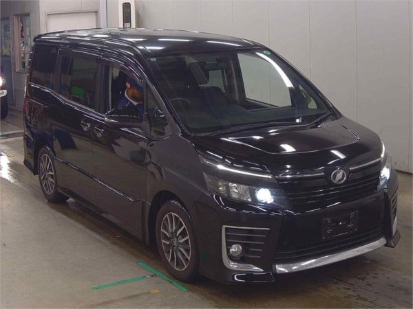 2015 Toyota Voxy Van ZRR80 ZS